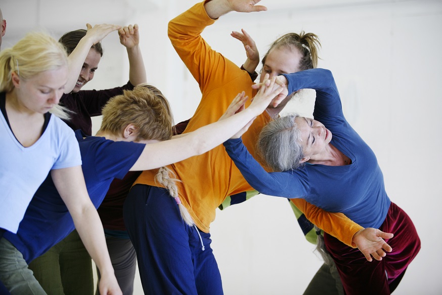 Nancy and dancers in a Helsinki, Finland, Underscore, 2007. Photo � Raisa Kyllikki Ranta 
